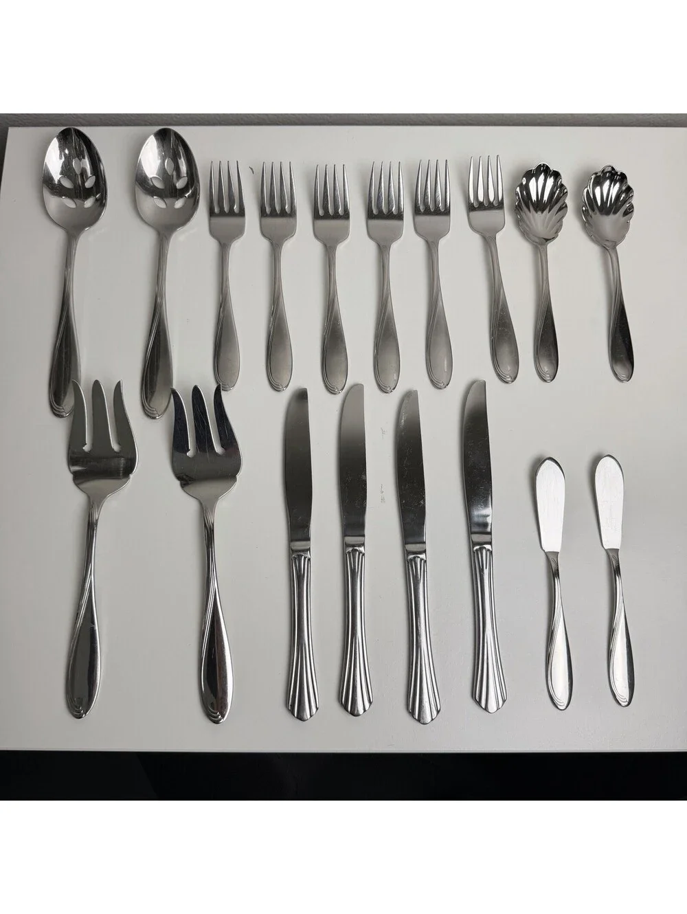 Oneida Stainless Flatware Lot 18 Pc Serving Utensils Knives Forks Butter Spread